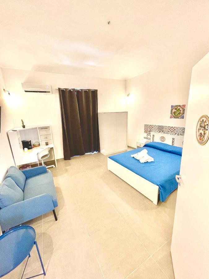 Hercules Suites Noto Eksteriør billede