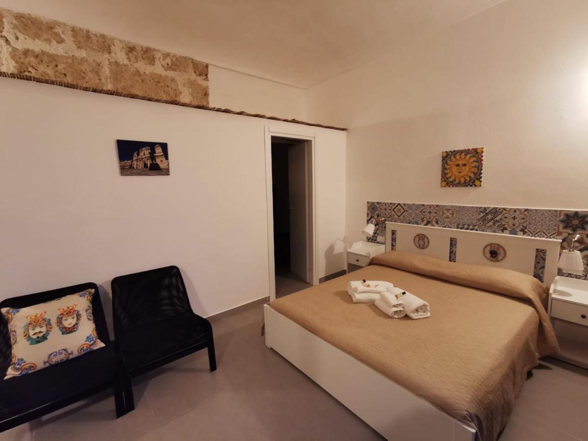 Hercules Suites Noto Eksteriør billede